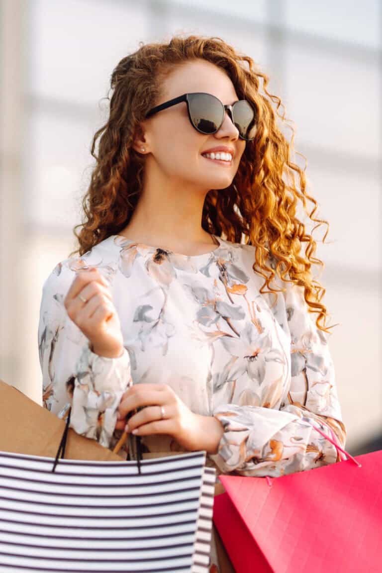 HOW TO STOP SPENDING MONEY